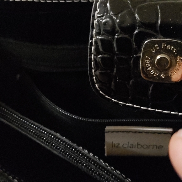Liz Claiborne bag - Picture 2 of 5